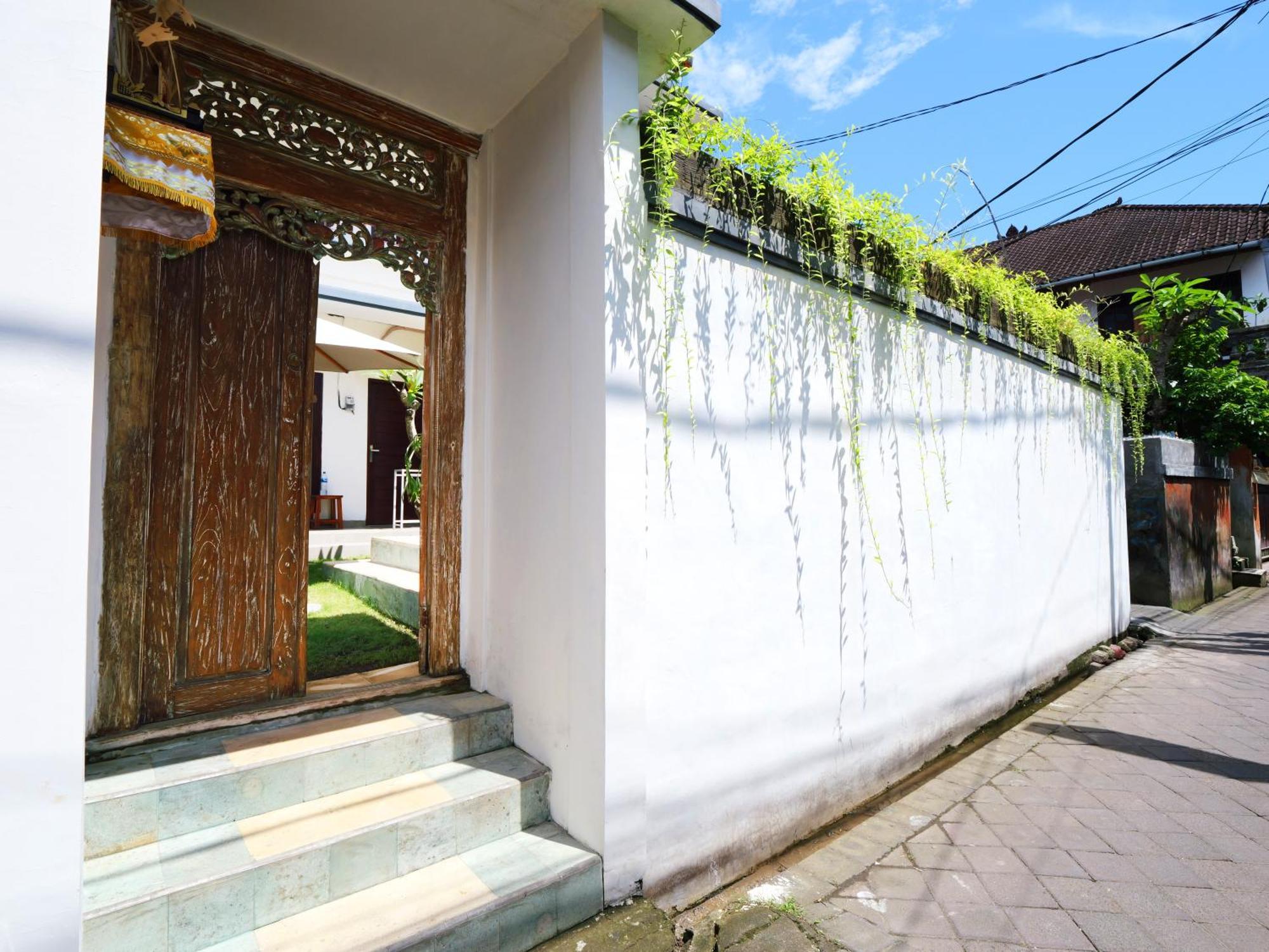Ken Ken Guest House Seminyak Eksteriør billede